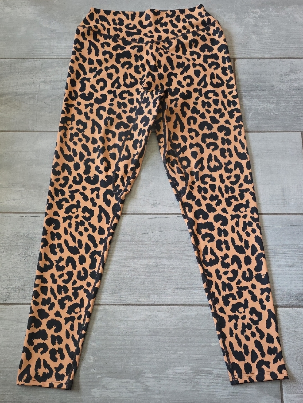 NWOT Balance/Vitality King Cheetah Ascend Leggings - Black on Tan